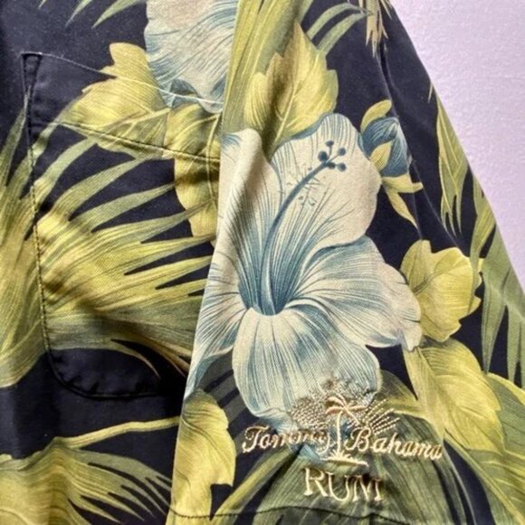 Tommy Bahama RUM Button Down Shirt Men's XL Floral Hawaiian Silk Resort Top READ - Picture 2 of 14
